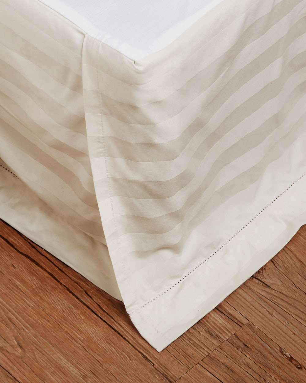 Giotta Luxury Bedskirt - Luxor Linens 